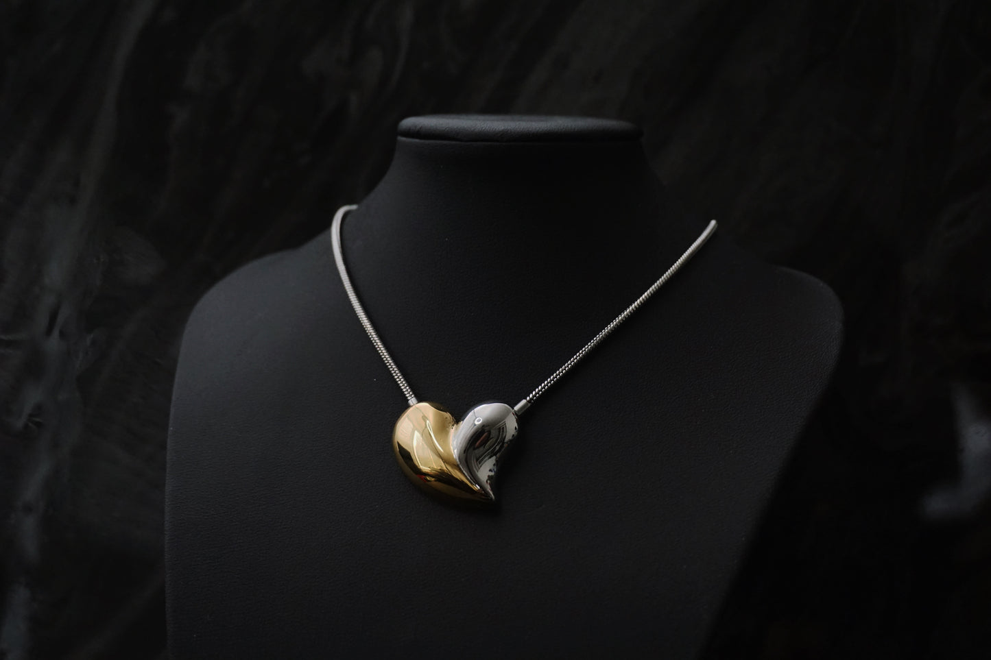 Co-Nilla Amour Necklace